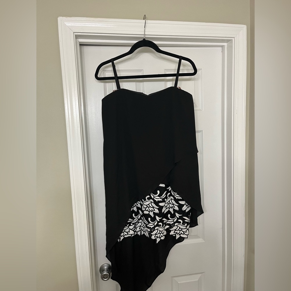 Beautiful brand new bcbgmaxazria women’s dress, size 8